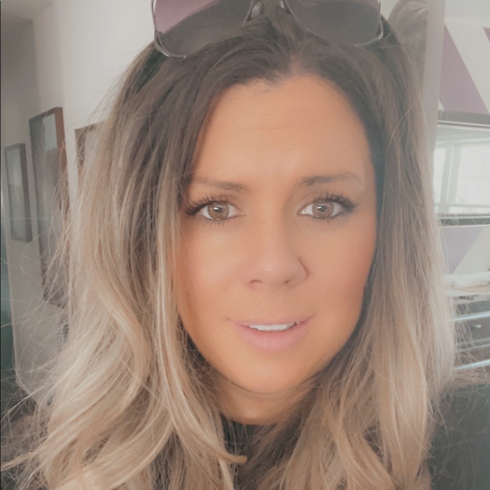 Meet your Posher, Roxanne